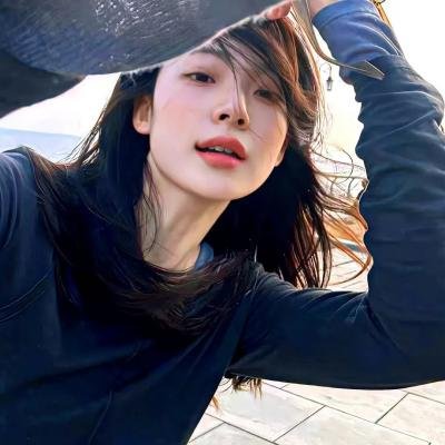 彩凤云裳